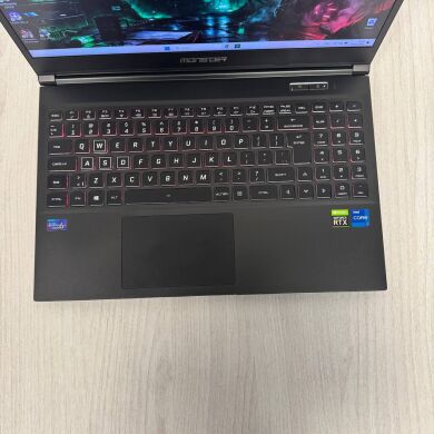 Игровой ноутбук Monster Abra A5 V18.2 / 15.6" (1920x1080) IPS / Intel Core i7-11800H (8 (16) ядер по 2.3 - 4.6 GHz) / 16 GB DDR4 / 512 GB SSD / nVidia GeForce RTX 3050 Ti, 4 GB GDDR6, 128-bit / WebCam