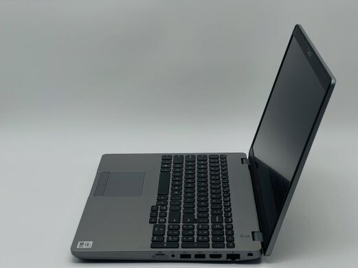 Мобільна робоча станція Dell Precision 3551 / 15.6" (1920x1080) IPS / Intel Core i5-10300H (4 (8) ядра по 2.5 - 4.5 GHz) / 16 GB DDR4 / 250 GB SSD / nVidia Quadro P620, 4 GB GDDR5, 128-bit / WebCam 