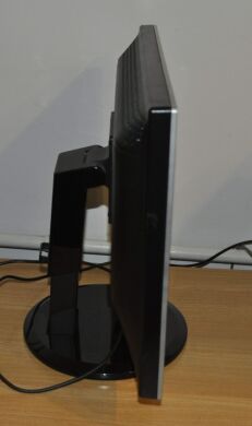 Монітор Б-клас AOC 2219P2 / 22" (1680x1050) TN / VGA, DVI / Вбудовані колонки 2x 1W / VESA 100x100 + Кабелі (VGA або DVI на вибір) та живлення