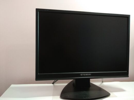 Монітор Hyundai X93W / 19" (1440x900) TN / VGA, DVI / VESA 100x100 / Вбудовані колонки 2x 1W