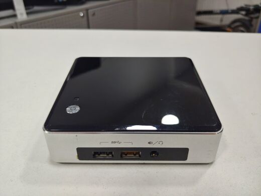 Неттоп Intel NUC NUC5i3RYK Black USFF / Intel Core i3-5010U (2 (4) ядра по 2.1 GHz) / 8 GB DDR3 / 256 GB SSD / Wi-Fi / Intel HD Graphics 5500 Неттоп Intel NUC NUC5i3RYK Black USFF / Intel Core i3-5010U (2 (4) ядра по 2.1 GHz) / 8 GB DDR3 / 256 GB SSD / Wi-Fi / Intel HD Graphics 5500