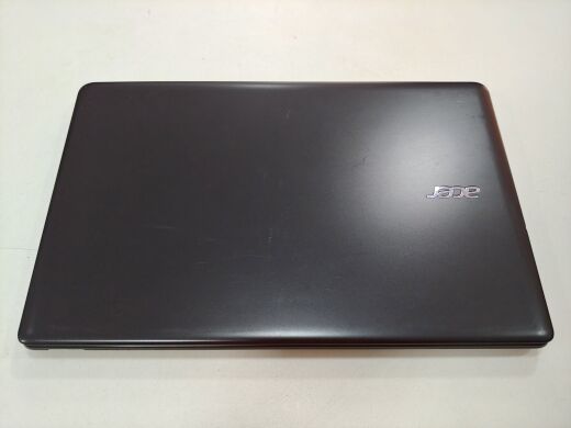 Ноутбук Acer Aspire E1-532-4870 / 15.6" (1366x768) TN LED / Intel Pentium 3558U (2 ядра по 1.7 GHz) / 8 GB DDR3 / 240 GB SSD / WebCam / DVD-RW / USB 3.0 / HDMI