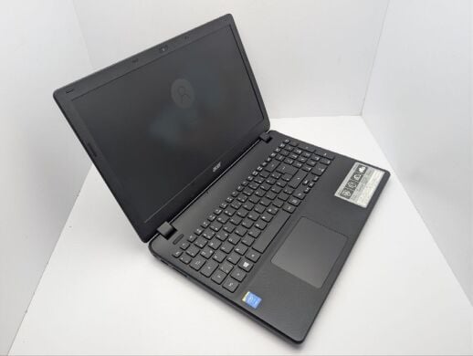 Ноутбук Acer Aspire ES1-571 / 15.6" (1366x768) TN / Intel Core i3-5005U (2 (4) ядра по 2.0 GHz) / 8 GB DDR3 / 1000 GB HDD / Intel HD Graphics 5500 / WebCam / DVD-ROM
