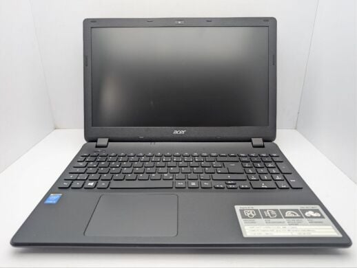 Ноутбук Acer Aspire ES1-571 / 15.6" (1366x768) TN / Intel Core i3-5005U (2 (4) ядра по 2.0 GHz) / 8 GB DDR3 / 1000 GB HDD / Intel HD Graphics 5500 / WebCam / DVD-ROM