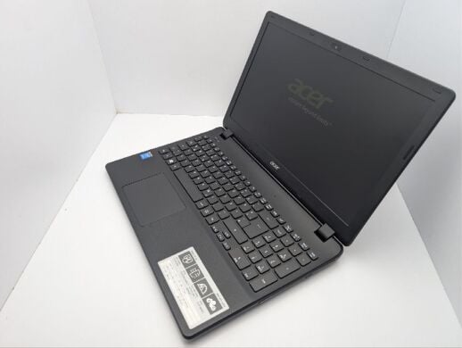 Ноутбук Acer Aspire ES1-571 / 15.6" (1366x768) TN / Intel Core i3-5005U (2 (4) ядра по 2.0 GHz) / 8 GB DDR3 / 1000 GB HDD / Intel HD Graphics 5500 / WebCam / DVD-ROM