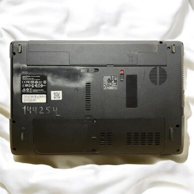 Ноутбук Б-клас Acer eMachines E729 / 15.6" (1366x768) TN / Intel Pentium P6200 (2 ядра по 2.13 GHz) / 4 GB DDR3 / 120 GB SSD / Intel HD Graphics 3000 / WebCam Ноутбук Б-клас Acer eMachines E729 / 15.6" (1366x768) TN / Intel Pentium P6200 (2 ядра по 2.13 GHz) / 4 GB DDR3 / 120 GB SSD / Intel HD Graphics 3000 / WebCam