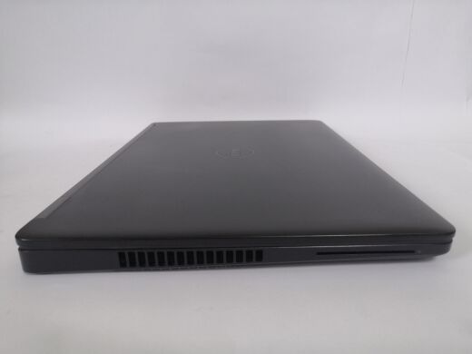 Ноутбук Б-клас Dell Latitude E5570 / 15.6" (1366x768) TN / Intel Core i7-6600U (2 (4) ядра по 2.6 - 3.4 GHz) / 8 GB DDR4 / 256 GB SSD / AMD Radeon R7 M360, 2 GB DDR3, 64-bit / WebCam / HDMI / Windows 10 Pro