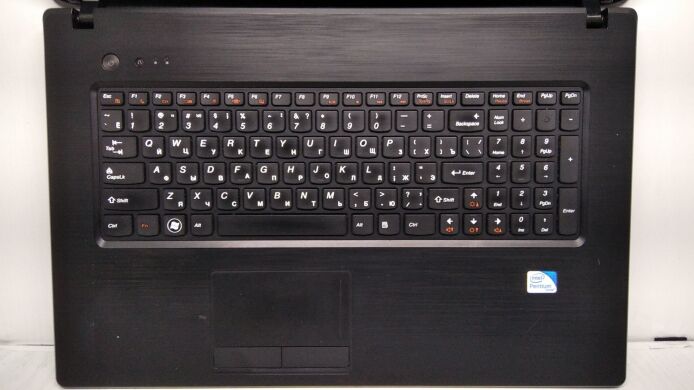 Ноутбук Б-клас Lenovo G780 / 17.3" (1600x900) TN / Intel Core i3-3110M (2 (4) ядра по 2.4 GHz) / 4 GB DDR3  / 500 GB HDD / Intel HD Graphics 4000 / WebCam 