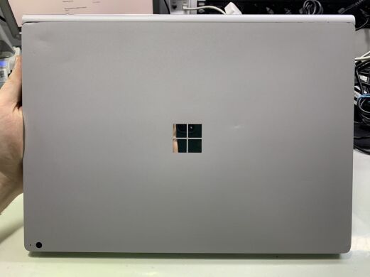 Ноутбук Б-клас Microsoft Surface Book 2 / 15" (3240x2160) IPS Touch / Intel Core i7-8650U (4 (8) ядра по 1.9 - 4.2 GHz) / 16 GB DDR3 / 480 GB SSD / nVidia GeForce GTX 1060, 6 GB GDDR5, 192-bit / WebCam Ноутбук Б-клас Microsoft Surface Book 2 / 15" (3240x2160) IPS Touch / Intel Core i7-8650U (4 (8) ядра по 1.9 - 4.2 GHz) / 16 GB DDR3 / 480 GB SSD / nVidia GeForce GTX 1060, 6 GB GDDR5, 192-bit / WebCam