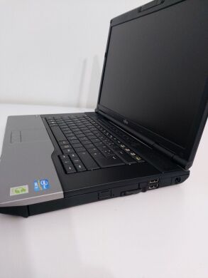 Ноутбук Fujitsu LifeBook E752 / 15.6" (1600x900) TN / Intel Core i5-3210M (2 (4) ядра по 2.5 - 3.1 GHz) / 8 GB DDR3 / 500 GB HDD / Intel HD Graphics 4000 / DVD-RW