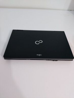 Ноутбук Fujitsu LifeBook E752 / 15.6" (1600x900) TN / Intel Core i5-3210M (2 (4) ядра по 2.5 - 3.1 GHz) / 8 GB DDR3 / 500 GB HDD / Intel HD Graphics 4000 / DVD-RW