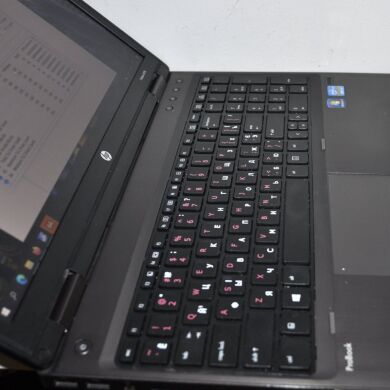 Ноутбук HP ProBook 6570b / 15.6" (1366x768) TN / Intel Core i3-3110M (2 (4) ядра по 2.4 GHz) / 4 GB DDR3 / 120 GB SSD / Intel HD Graphics 4000 / DVD-ROM / АКБ NEW / Windows 10 Pro