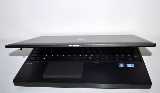 Ноутбук HP ProBook 6570b / 15.6" (1366x768) TN / Intel Core i3-3110M (2 (4) ядра по 2.4 GHz) / 4 GB DDR3 / 120 GB SSD / Intel HD Graphics 4000 / DVD-ROM / АКБ NEW / Windows 10 Pro