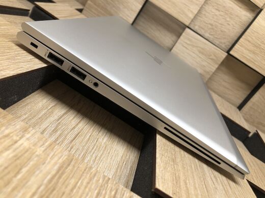 Ультрабук Б-клас HP EliteBook 840 G7 / 14" (1920x1080) IPS / Intel Core i7-10610U (4 (8) ядра по 1.8 - 4.9 GHz) / 8 GB DDR4 / 256 GB SSD M.2 / Intel UHD Graphics / WebCam / Fingeprint / HDMI