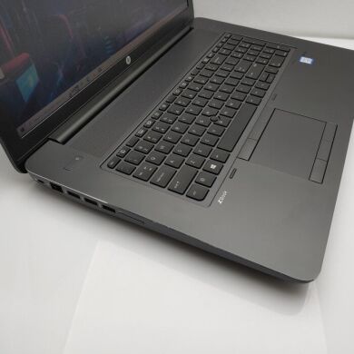 Мобильная рабочая станция HP ZBook 17 G4 / 17.3" (1600x900) TN / Intel Xeon E3-1505M v6 (4 (8) ядра по 3.0 - 4.0 GHz) / 16 GB DDR4 / 512 GB SSD / nVidia Quadro M1200, 4 GB GDDR5, 128-bit / WebCam / Win 10 Home