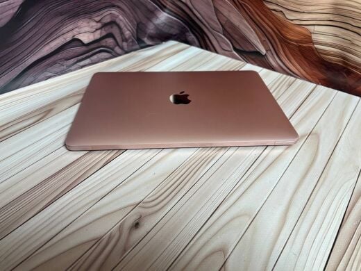 Нетбук Б-клас Apple MacBook 12 A1534 2017 / 12" (2304x1440) IPS / Intel Core m3-7Y32 (2 (4) ядра по 1.1 - 3.0 GHz) / 16 GB DDR3 / 256 GB SSD / Intel HD Graphics 615 / WebCam / MacOS Нетбук Б-клас Apple MacBook 12 A1534 2017 / 12" (2304x1440) IPS / Intel Core m3-7Y32 (2 (4) ядра по 1.1 - 3.0 GHz) / 16 GB DDR3 / 256 GB SSD / Intel HD Graphics 615 / WebCam / MacOS