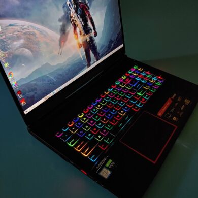 Игровой ноутбук MSI GE75 Raider 9SE / 17.3" (1920x1080) IPS / Intel Core i7-8750H (6 (12) ядер по 2.2 - 4.1 GHz) / 16 GB DDR4 / 480 GB SSD / nVidia GeForce RTX 2060, 6 GB GDDR6, 192-bit / WebCam / Win 10 Home Игровой ноутбук MSI GE75 Raider 9SE / 17.3" (1920x1080) IPS / Intel Core i7-8750H (6 (12) ядер по 2.2 - 4.1 GHz) / 16 GB DDR4 / 480 GB SSD / nVidia GeForce RTX 2060, 6 GB GDDR6, 192-bit / WebCam / Win 10 Home