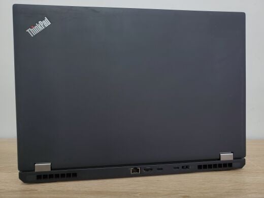 Мобільна робоча станція Lenovo ThinkPad P52s / 15.6" (1920x1080) IPS / Intel Core i7-8850H (6 (12) ядер по 2.6 - 4.3 GHz) / 32 GB DDR4 / 512 GB SSD / nVidia Quadro P3200 Max-Q, 6 GB GDDR5, 192-bit / WebCam / Win 10 Pro + гравіювання клавіатури