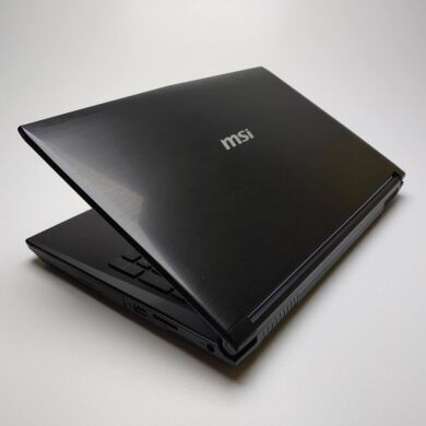 Игровой ноутбук MSI Classic CX62 6QD / 15.6" (1366x768) TN / Intel Core i5-6300HQ (4 ядра по 2.3 - 3.2 GHz) / 16 GB DDR4 / 500 GB SSD / nVidia GeForce 940MX, 2 GB DDR3, 64-bit / WebCam / DVD-ROM / Win 10 Home