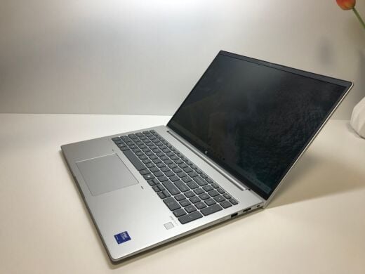 Ультрабук HP ProBook 460 G11 / 16" (1920x1200) IPS / Intel Core Ultra 5 125U (12 (14) ядер по 1.3 - 4.3 GHz) / 16 GB DDR5 / 500 GB SSD / Intel Graphics / WebCam