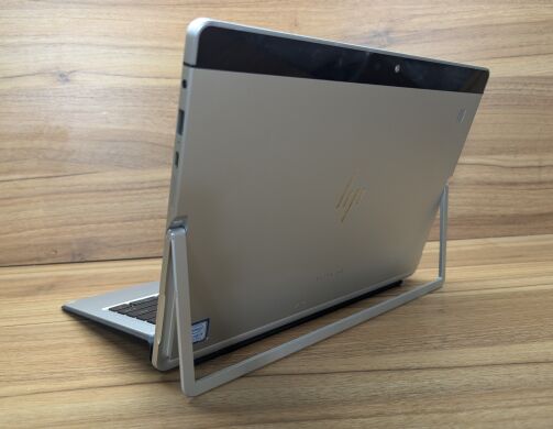 Нетбук-трансформер Б-клас HP Elite X2 1012 G2 / 12.5" (2736x1824) IPS Touch / Intel Core i5-7200U (2 (4) ядра по 2.5 - 3.1 GHz) / 8 GB DDR3 / 256 GB SSD / Intel HD Graphics 620 / WebCam / TouchID / Windows 10 Нетбук-трансформер Б-клас HP Elite X2 1012 G2 / 12.5" (2736x1824) IPS Touch / Intel Core i5-7200U (2 (4) ядра по 2.5 - 3.1 GHz) / 8 GB DDR3 / 256 GB SSD / Intel HD Graphics 620 / WebCam / TouchID / Windows 10