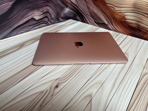 Нетбук Б-клас Apple MacBook 12 A1534 2017 / 12" (2304x1440) IPS / Intel Core m3-7Y32 (2 (4) ядра по 1.1 - 3.0 GHz) / 16 GB DDR3 / 256 GB SSD / Intel HD Graphics 615 / WebCam / MacOS Нетбук Б-клас Apple MacBook 12 A1534 2017 / 12" (2304x1440) IPS / Intel Core m3-7Y32 (2 (4) ядра по 1.1 - 3.0 GHz) / 16 GB DDR3 / 256 GB SSD / Intel HD Graphics 615 / WebCam / MacOS