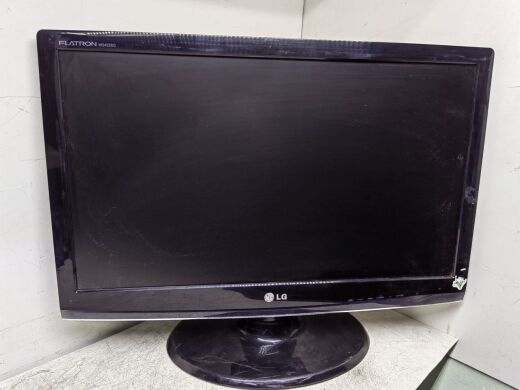 Монитор Б-класс LG Flatron W2453SQ-PF / 24" (1920x1080) TN / 1x VGA / Кабели в комплекте Монитор Б-класс LG Flatron W2453SQ-PF / 24" (1920x1080) TN / 1x VGA / Кабели в комплекте