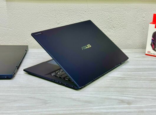 Ультрабук Asus ExpertBook B5402Cv / 14" (1920x1080) IPS / Intel Core i5-1340p (12 (16) ядер по 3.4 - 4.6 GHz) / 16 GB DDR5 / 512 GB SSD M.2 / Intel Iris Xe Graphics / WebCam / Win 11 Pro