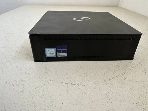 Неттоп Fujitsu Esprimo Q556 Desktop / Intel Core i3-6100T (2 (4) ядра по 3.2 GHz) / 8 GB DDR4 / 120 GB SSD / Intel HD Graphics 530 / DisplayPort / Блок питания в комплекте