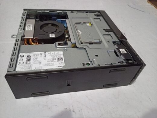 Неттоп Dell Optiplex 9020 USFF / Intel Core i3-4130 (2 (4) ядра по 3.4 GHz) / 8 GB DDR3 / 120 GB SSD / Intel HD Graphics 4400 / DVD-ROM