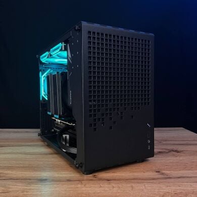 Збірка під замовлення: новий ігровий ПК Jonsbo Z20 Black Tower / AMD Ryzen 7 9700X (8 (16) ядер по 3.8 - 5.5 GHz) / 32 GB DDR5 / 1000 GB SSD M.2 / nVidia GeForce RTX 5070 Ti, 16 GB GDDR7, 256-bit / 750W