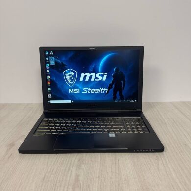 Ігровий ноутбук Б-клас MSI GS63VR Stealth 6RF / 15.6" (1920x1080) IPS / Intel Core i7-6700HQ (4 (8) ядра по 2.6 - 3.5 GHz) / 16 GB DDR4 / 512 GB SSD / nVidia GeForce GTX 1060, 6 GB GDDR5, 192-bit / WebCam