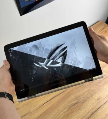 Ультрабук-трансформер HP Spectre x360 G1 Convertible / 13.3" (2560x1440) IPS / Intel Core i7-5600U (2 (4) ядра по 2.6 - 3.2 GHz) / 8 GB DDR3 / 256 GB SSD / Intel HD Graphics 5500 / WebCam / Win 10 Pro Ультрабук-трансформер HP Spectre x360 G1 Convertible / 13.3" (2560x1440) IPS / Intel Core i7-5600U (2 (4) ядра по 2.6 - 3.2 GHz) / 8 GB DDR3 / 256 GB SSD / Intel HD Graphics 5500 / WebCam / Win 10 Pro