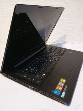 Ноутбук Lenovo G50-45 / 15.6" (1366x768) TN / AMD QC-4000 (4 ядра по 1.3 GHz) / 8 GB DDR3 / 240 GB SSD / AMD Radeon HD 8280 Graphics / WebCam / DVD-RW