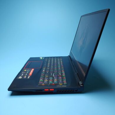 Игровой ноутбук MSI GE75 Raider 9SE / 17.3" (1920x1080) IPS / Intel Core i7-8750H (6 (12) ядер по 2.2 - 4.1 GHz) / 16 GB DDR4 / 480 GB SSD / nVidia GeForce RTX 2060, 6 GB GDDR6, 192-bit / WebCam / Win 10 Home Игровой ноутбук MSI GE75 Raider 9SE / 17.3" (1920x1080) IPS / Intel Core i7-8750H (6 (12) ядер по 2.2 - 4.1 GHz) / 16 GB DDR4 / 480 GB SSD / nVidia GeForce RTX 2060, 6 GB GDDR6, 192-bit / WebCam / Win 10 Home