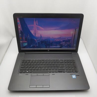 Мобильная рабочая станция HP ZBook 17 G4 / 17.3" (1600x900) TN / Intel Xeon E3-1505M v6 (4 (8) ядра по 3.0 - 4.0 GHz) / 16 GB DDR4 / 512 GB SSD / nVidia Quadro M1200, 4 GB GDDR5, 128-bit / WebCam / Win 10 Home