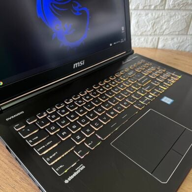 Игровой ноутбук MSI GE62MVR 7RG Apache / 15.6" (1920x1080) IPS / Intel Core i7-7700HQ (4 (8) ядра по 2.8 - 3.8 GHz) / 16 GB DDR4 / 256 GB SSD M.2 + 1000 GB HDD / nVidia GeForce GTX 1070, 8 GB GDDR5, 256-bit / WebCam