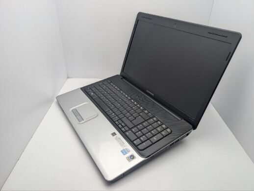 Ноутбук HP Compaq CQ71 / 17.3" (1600x900) TN / Intel Pentium T3400 (2 ядра по 2.1 GHz) / 4 GB DDR2 / 320 GB HDD / Intel HD Graphics / WebCam / DVD-ROM