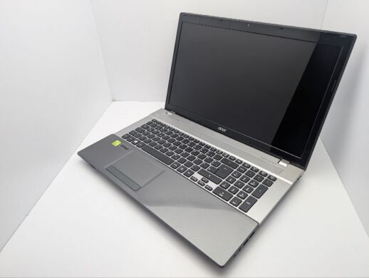 Ноутбук Acer Aspire V3-771G / 17.3" (1600x900) TN / Intel Core i7-2620M (2 (4) ядра по 2.7 - 3.4 GHz) / 8 GB DDR3 / 60 GB SSD + 1000 GB HDD / nVidia GeForce 710M, 2 GB GDDR3, 64-bit / WebCam / DVD-ROM