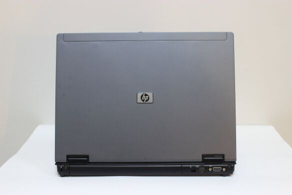 HP Compaq 6910p / 14.1" (1280x800) TFT WXGA / Intel Core 2 Duo T7100 (2 ядра по 1.8 GHz) / 4 GB DDR2 / 80 GB SSD