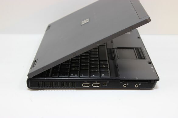HP Compaq 6910p / 14.1" (1280x800) TFT WXGA / Intel Core 2 Duo T7100 (2 ядра по 1.8 GHz) / 4 GB DDR2 / 80 GB SSD
