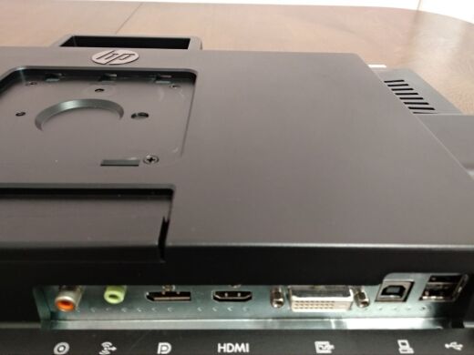Монитор HP ZR2440w / 24" (1920x1200) WLED e-IPS / DVI, HDMI, DP, USB Hub, Coaxial Port, Audio Port