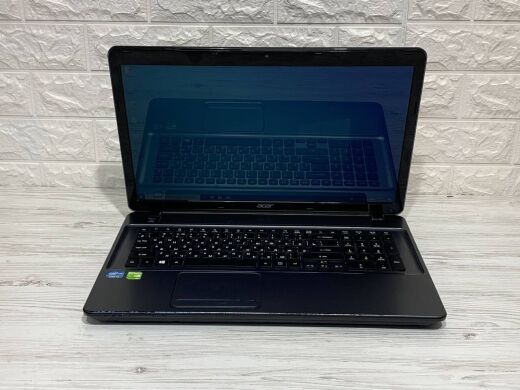 Игровой ноутбук Acer Aspire E1-771G / 17.3" (1600x900) TN / Intel Core i3-3110M (2 (4) ядра по 2.4 GHz) / 8 GB DDR3 / 1000 GB HDD / nVidia GeForce 710M, 2 GB DDR3, 64-bit / WebCam / DVD-ROM