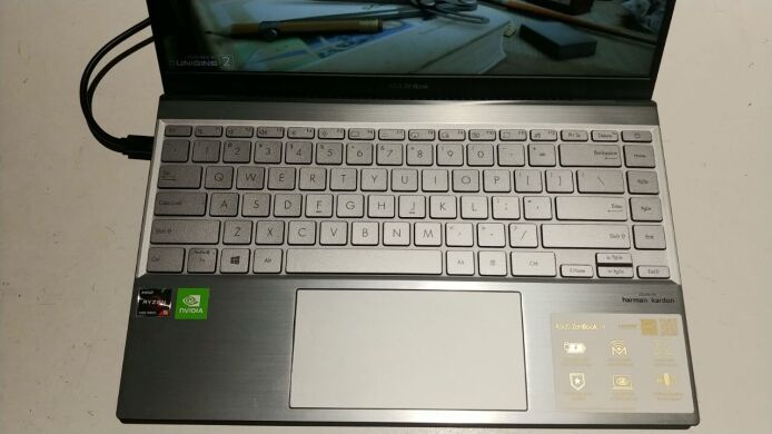 Ігровий ноутбук Asus ZenBook 14 Q408UG / 14" (1920x1080) IPS / AMD Ryzen 5 5500U (6 (12) ядер по 2.1 - 4.0 GHz) / 8 GB DDR4 / 512 GB SSD / nVidia GeForce MX450, 2 GB GDDR5, 64-bit / WebCam