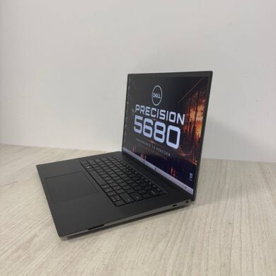 Ігровий ноутбук Б-клас Dell Precision 5680 / 16" (1920x1200) IPS / Intel Core i9-13900H (14 (20) ядер по 2.6 - 5.4 GHz) / 64 GB DDR5 / 1000 GB SSD / nVidia RTX 2000 Ada Generation, 8 GB GDDR6, 128-bit / NoWebCam