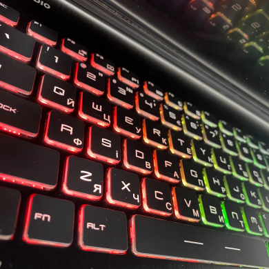 Ігровий ноутбук Б-клас MSI GE62VR 6RF / 15.6" (1920x1080) IPS / Intel Core i7-6700HQ (4 (8) ядра по 2.6 - 3.5 GHz) / 16 GB DDR4 / 128 GB SSD + 500 GB HDD / nVidia GeForce GTX 1060, 3 GB GDDR5, 192-bit / WebCam / HDMI