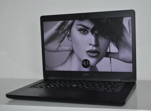 Ігровий ноутбук Dell Latitude 5480 / 14" (1920x1080) TN / Intel Core i7-7600U (2 (4) ядра по 2.8 - 3.9 GHz) / 8 GB DDR4 / 256 GB SSD / nVidia GeForce 930MX, 2 GB GDDR3, 64-bit / WebCam / Card Reader