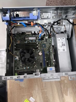 Ігровий ПК Dell OptiPlex 5060 Tower / Intel Core i5-8400 (6 ядер по 2.8 - 4.0 GHz) / 16 GB DDR4 / 256 GB SSD M.2 / nVidia Quadro K620, 2 GB DDR3, 128-bit / DisplayPort Ігровий ПК Dell OptiPlex 5060 Tower / Intel Core i5-8400 (6 ядер по 2.8 - 4.0 GHz) / 16 GB DDR4 / 256 GB SSD M.2 / nVidia Quadro K620, 2 GB DDR3, 128-bit / DisplayPort