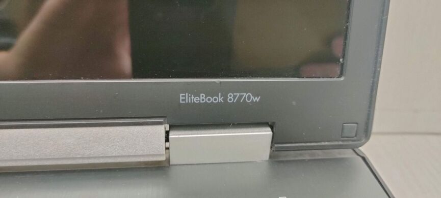 Мобільна робоча станція Б-клас HP EliteBook 8770w / 17.3" (1600x900) TN / Intel Core i7-3740QM (4 (8) ядра по 2.7 - 3.7 GHz) / 16 GB DDR3 / 120 GB SSD + 320 GB HDD / nVidia Quadro K3000M, 2 GB GDDR5, 256-bit Мобільна робоча станція Б-клас HP EliteBook 8770w / 17.3" (1600x900) TN / Intel Core i7-3740QM (4 (8) ядра по 2.7 - 3.7 GHz) / 16 GB DDR3 / 120 GB SSD + 320 GB HDD / nVidia Quadro K3000M, 2 GB GDDR5, 256-bit