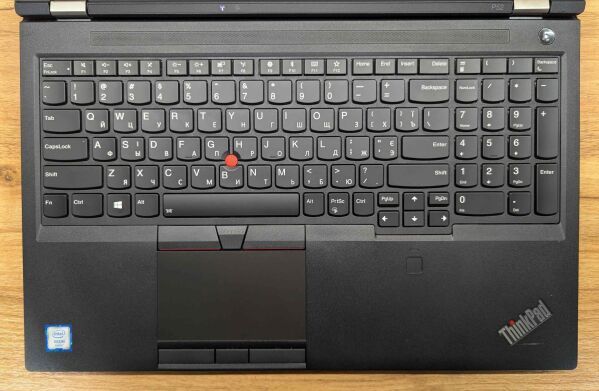 Мобильная рабочая станция Б-класс Lenovo ThinkPad P52 / 15.6" (1920x1080) IPS / Intel Xeon E-2176M (6 (12) ядер по 2.7 - 4.4 GHz) / 32 GB DDR4 / 512 GB SSD / nVidia Quadro P2000, 4 GB GDDR5, 128-bit / Fingerprint / WebCam / Windows 10